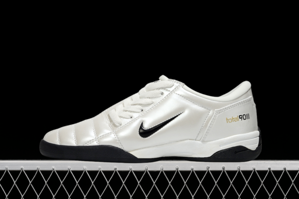 Chuteira Nike Total 90